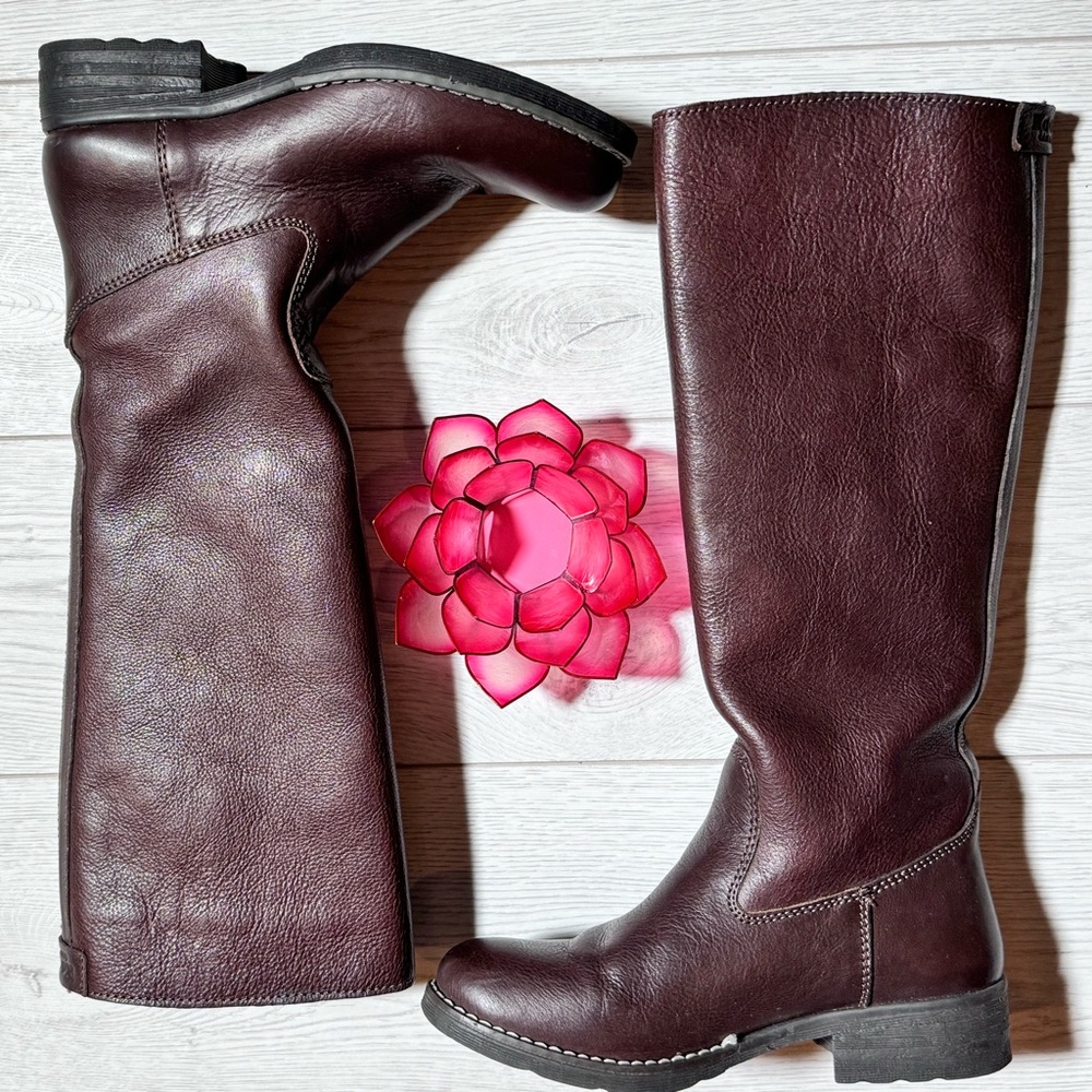 Roots Boots - Pull On - Brown - Size 35